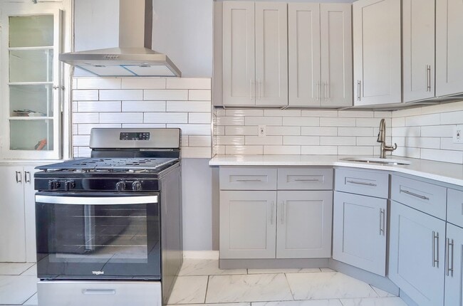 Photo - 118 Bowers St Unit 3