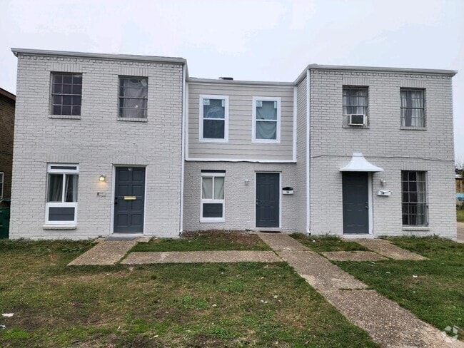 Building Photo - 210 Helen St Rental