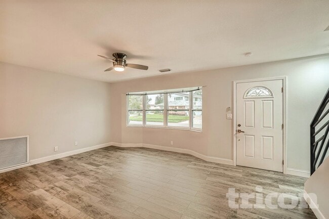 Photo - 7394 Norwich Ln