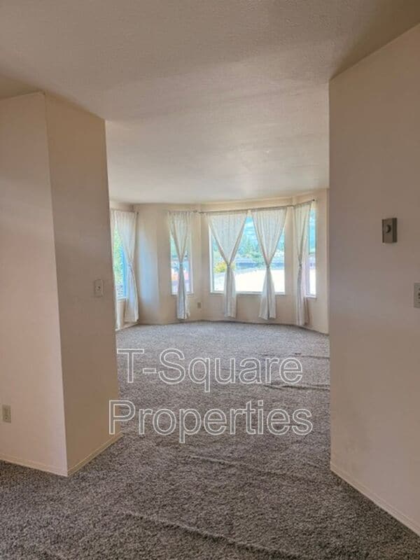 Photo - 2152 N 112th St Unidad #409