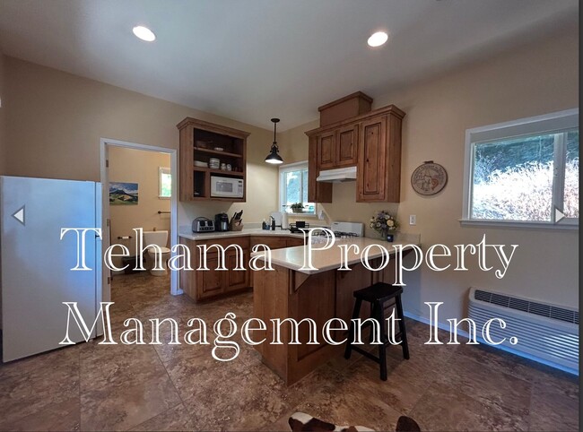 14807 Hilltop Dr