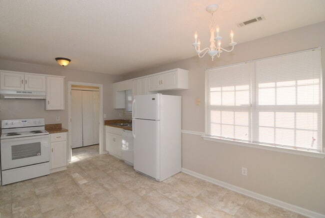 Photo - Updated 3 Bed/2 Bath 10 Minutes From Ft. Gordon