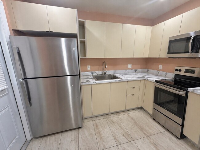 Photo - 6290 NW 14th St