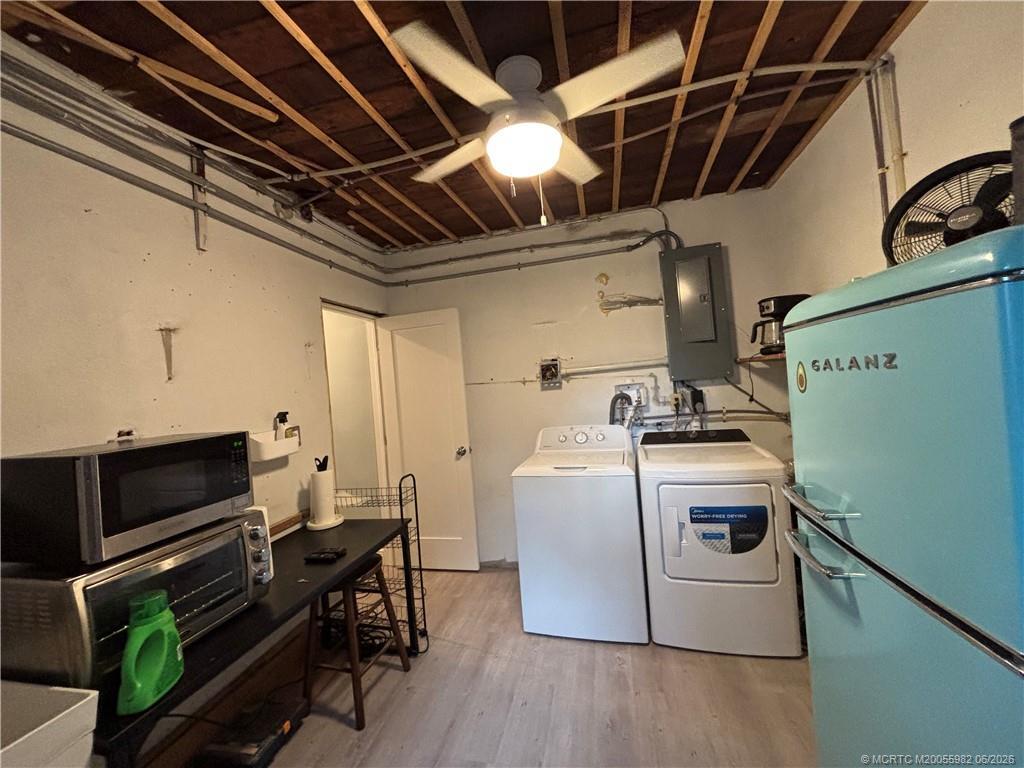 Photo - 1074 NE Orange Ave