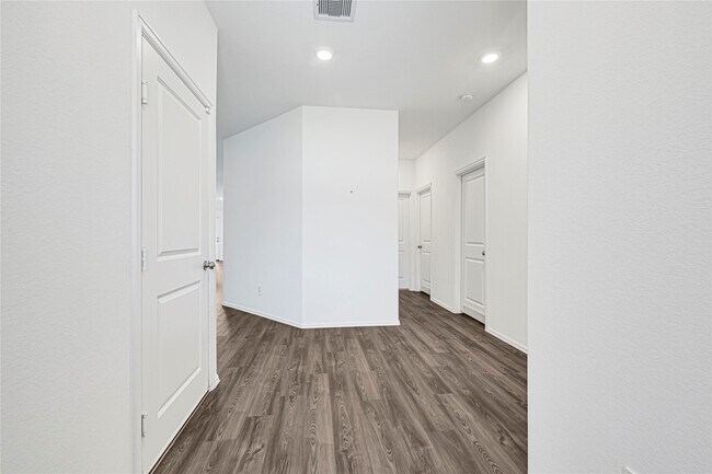 Photo - 17123 Daylily Dune Wy