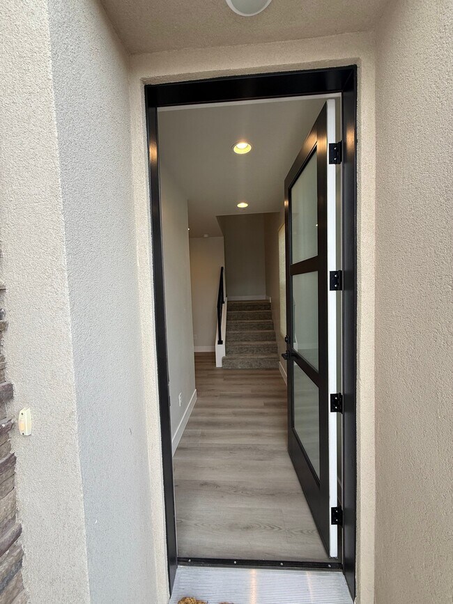 2333 E Kiabito Ln
