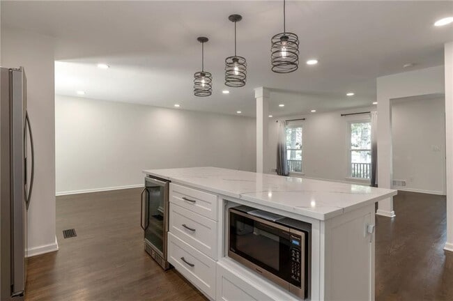 Photo - 3480 Tanbark Ct NE