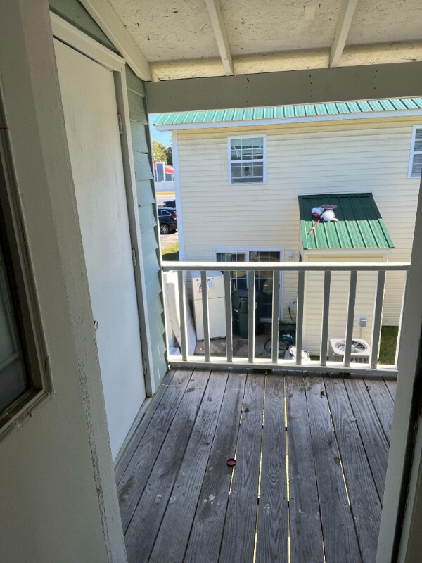 Photo - 1226 Shalom Dr