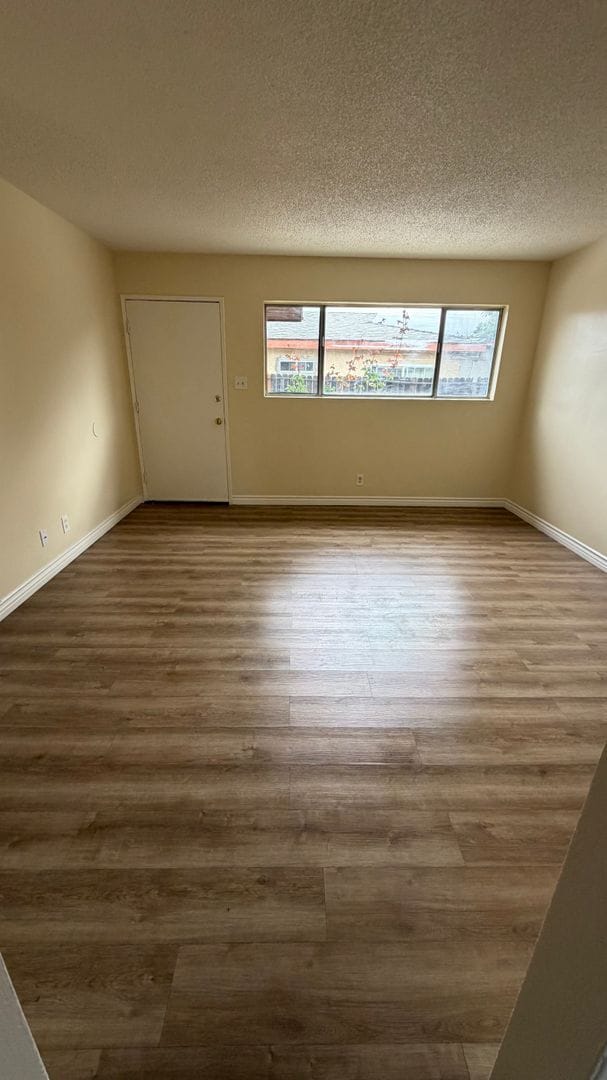 Photo - 159th Unidad 4624.5