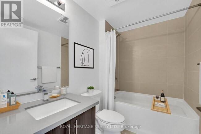 Photo - 16 McAdam Ave Unité 311