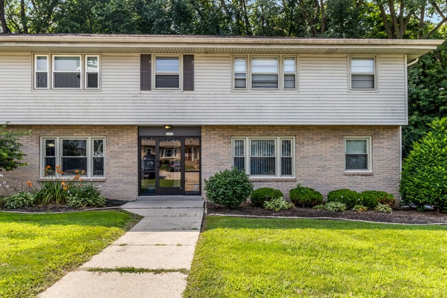 Photo - 7225 Euston St Unit 3