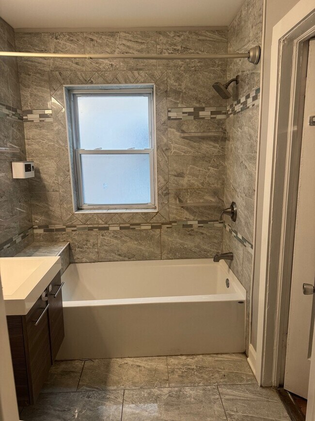 Photo - 6829 S Cornell Ave Unit 2