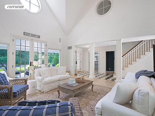 Photo - 28 Cedar Trail