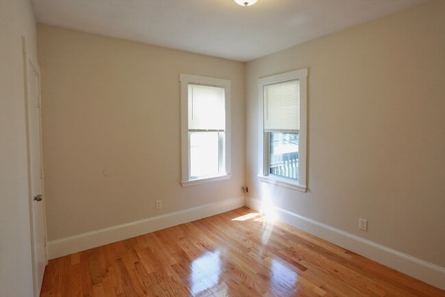 Photo - 41 Payson Ave Unit 2