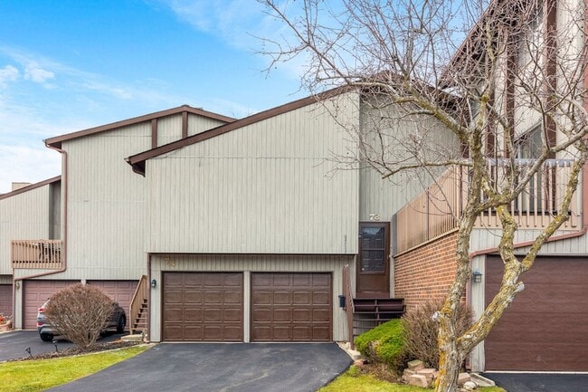 Building Photo - 73 Century Dr