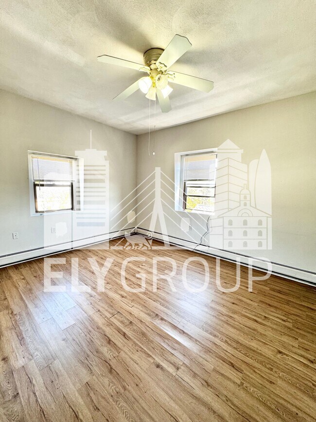 Photo - 16 Flint St Unit 3