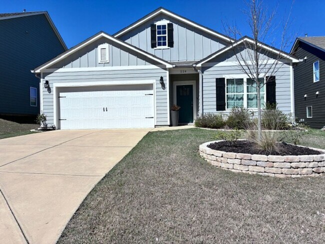 Photo - 224 Park Crest Run