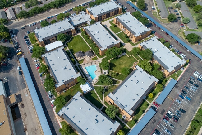 River Falls Apartments