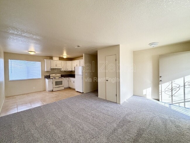 Photo - 563 W 12th St Unit 561