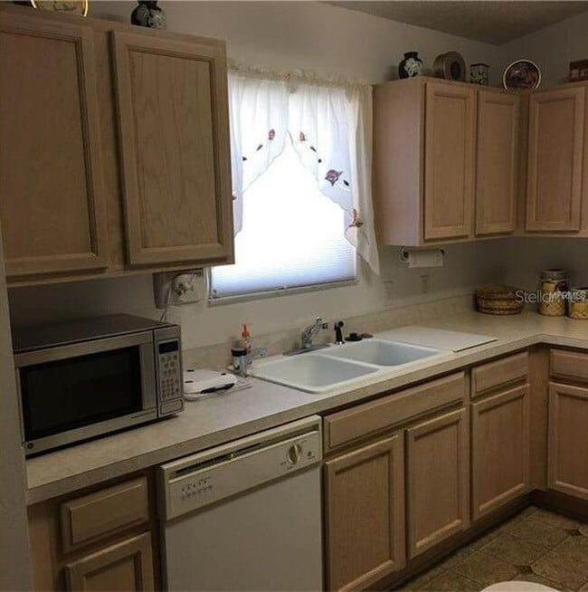 Photo - 779 Evelyn Dr