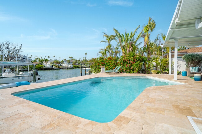 Photo - 2910 Alton Dr