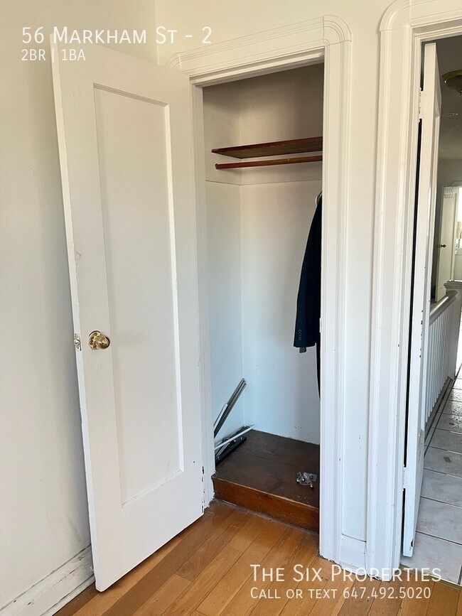 Photo - Two Bedroom Upper Level Apartment Near Queen West / Trinity Bellwoods Unité 2