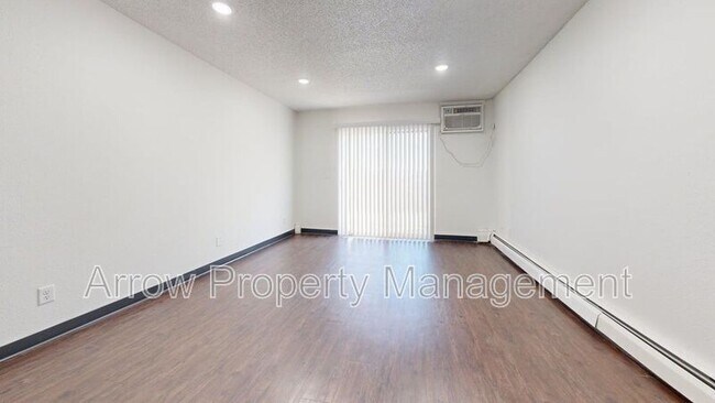 Photo - 215 E Arbor Ave