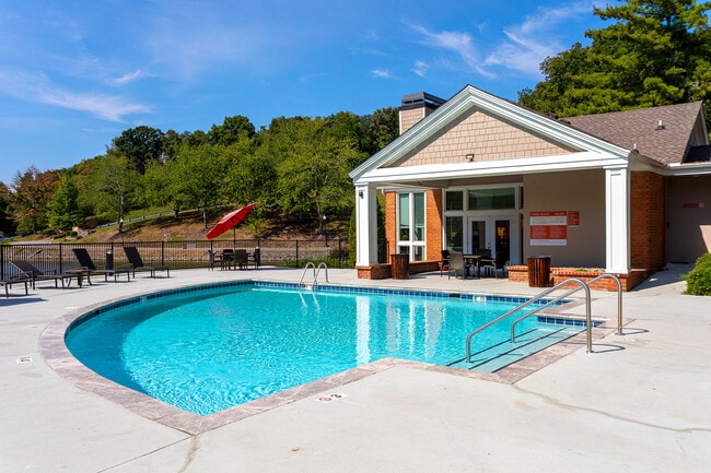 Hillmeade Apartment Homes