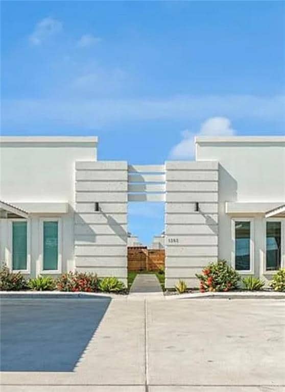 Building Photo - 10 Marcela Dr Unit 1