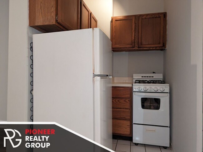511 W Melrose St Unit 415