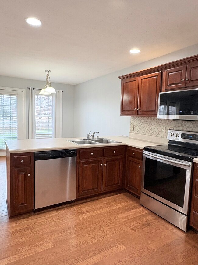 Photo - 567 Aries Ct