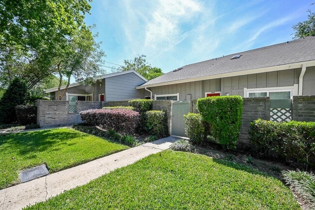Photo - 12916 Wirevine Ln Unidad 243