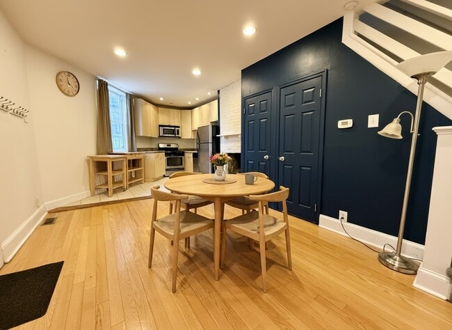 Photo - 2714 South St