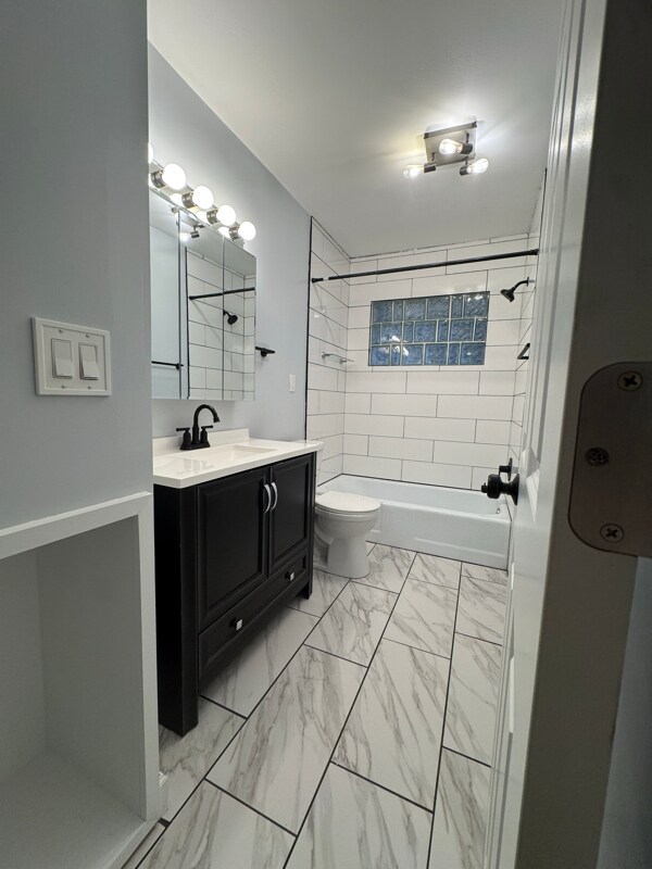 Photo - 3301 Johnson St NE Apartamento