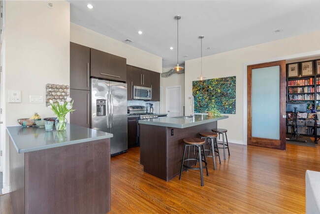 Photo - 1247 E Columbia Ave Unit 22