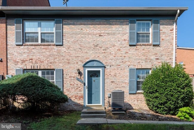 Building Photo - 9860 Hagel Cir Rental