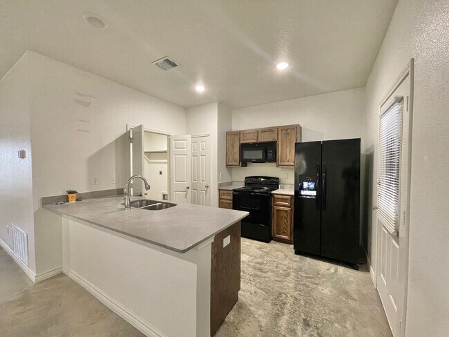 Photo - 1811 Emma Naylor Ct Unit B