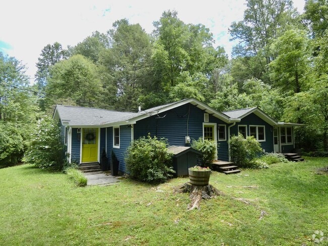 Building Photo - Pisgah Cottage Rental