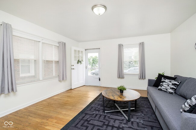 Photo - 1616 Cord St