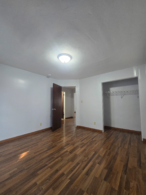 Photo - 804 N Grand Ave W