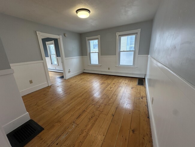 Photo - 23 Jackson Ave Apartment Unit 1