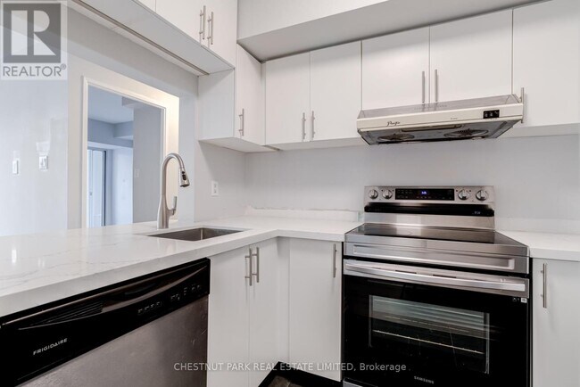 Photo - 92 King St E Unité 306