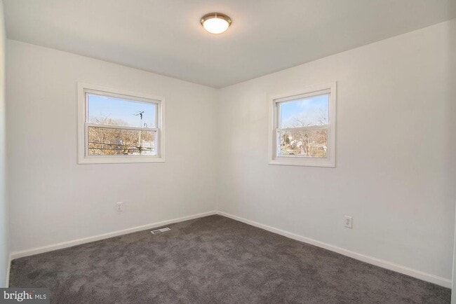 Photo - 1647 Hylton Ave