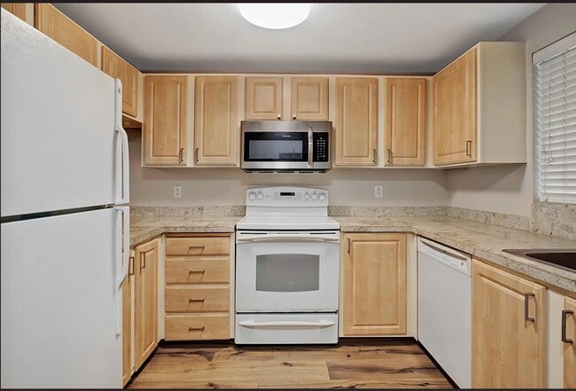 Photo - 11102 NE 125th Ln Unit K135