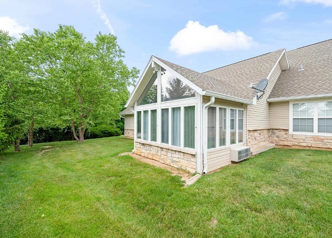 Photo - Arbor Ridge: 3 Bedroom, 2 Bath - Available Now!