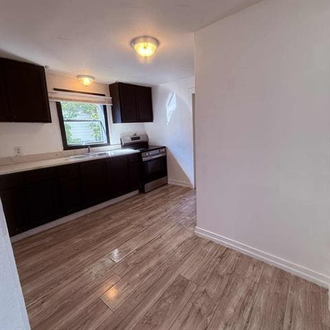 Photo - 309 W Hull St