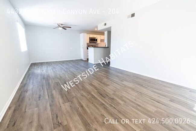 Photo - 4432 Coldwater Canyon Ave Unidad 204