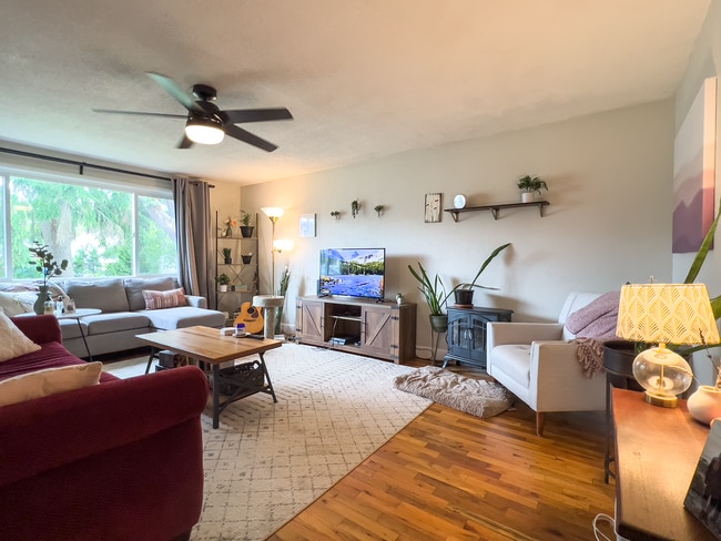 Photo - Charming and Cared for 3 bedroom, 1 bath home in the Brentwood-Darlington Neighborhood.