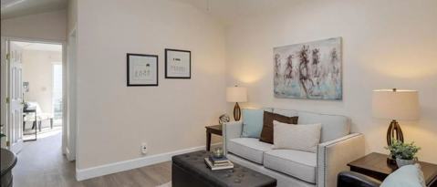 Photo - 638 Hawthorne Ave