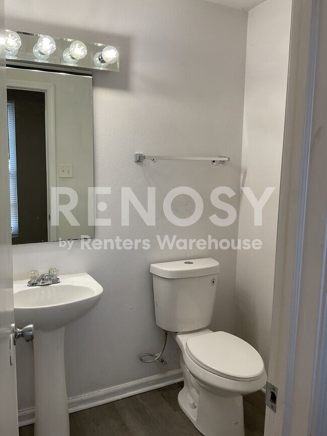 Photo - 3107 Meadow Knoll Dr